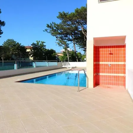 Apartamento Calm Seaside Getaway In *