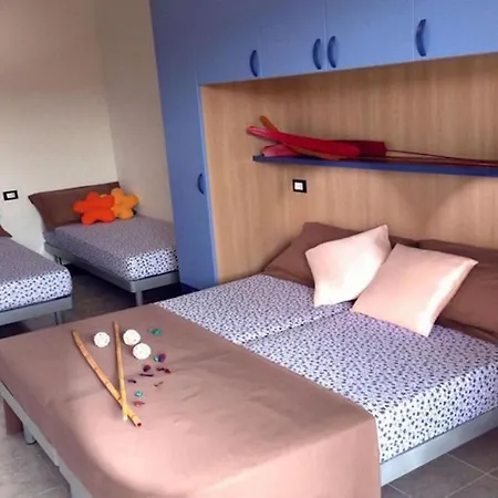 Апартаменти Calm Seaside Getaway In Бібіоне