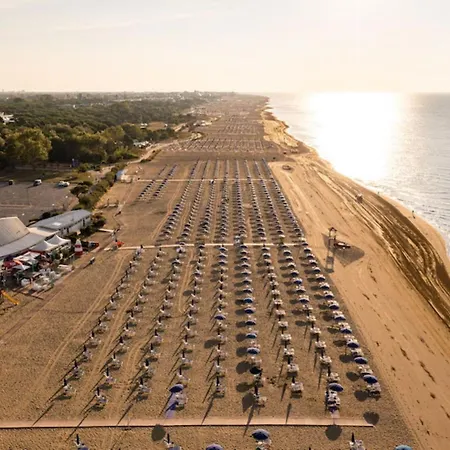 Διαμέρισμα Calm Seaside Getaway In Μπιμπιόνε