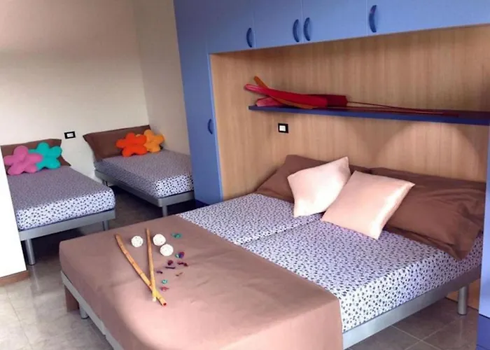 Апартаменти Calm Seaside Getaway In Бібіоне